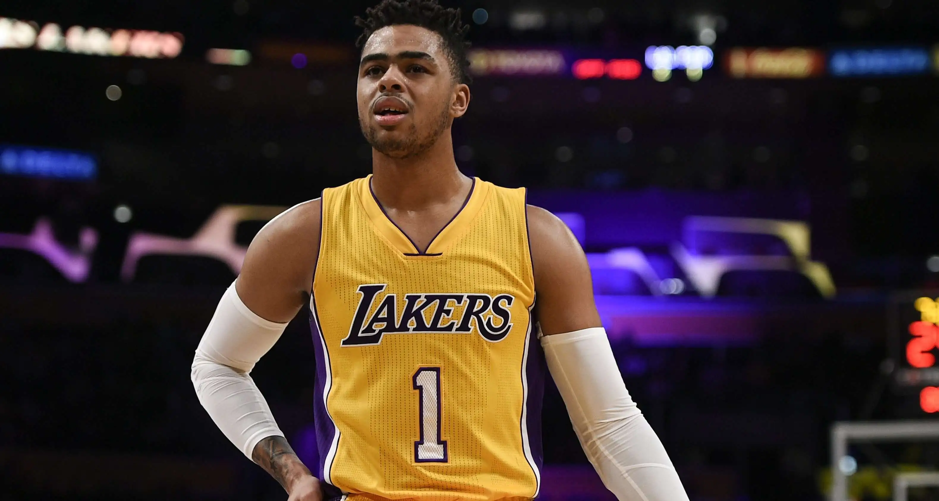 Los Angeles Lakers-L.A. trade creates cap space-Washington Wizards-Mo Wagner-D'Angelo Russell-Rob Pelinka-Kawhi Leonard-