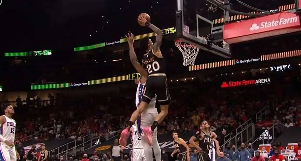 Hawks hit by injuries to Collins, Hunter