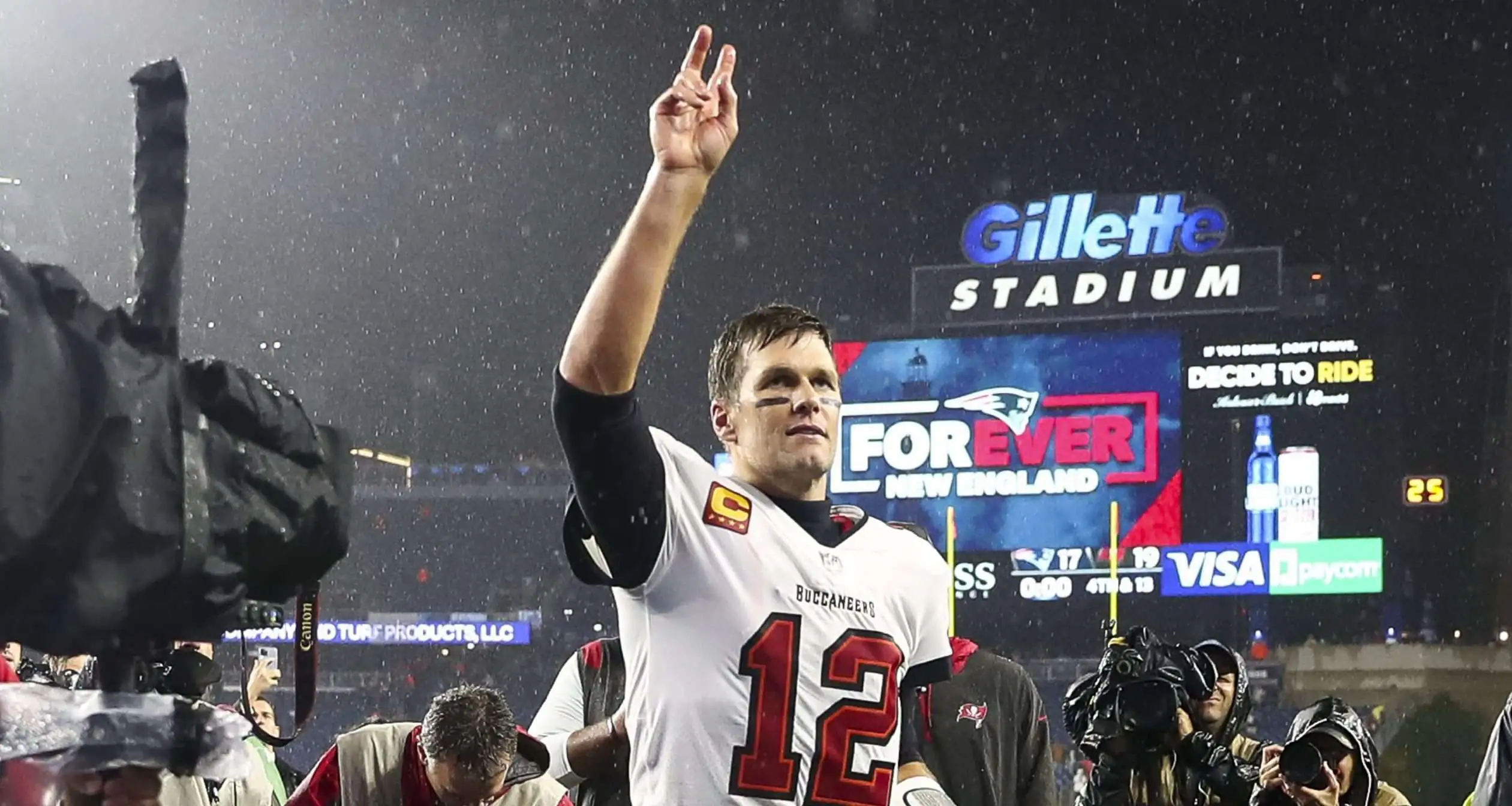 Tom Brady calls it quits on iconic 23-year career