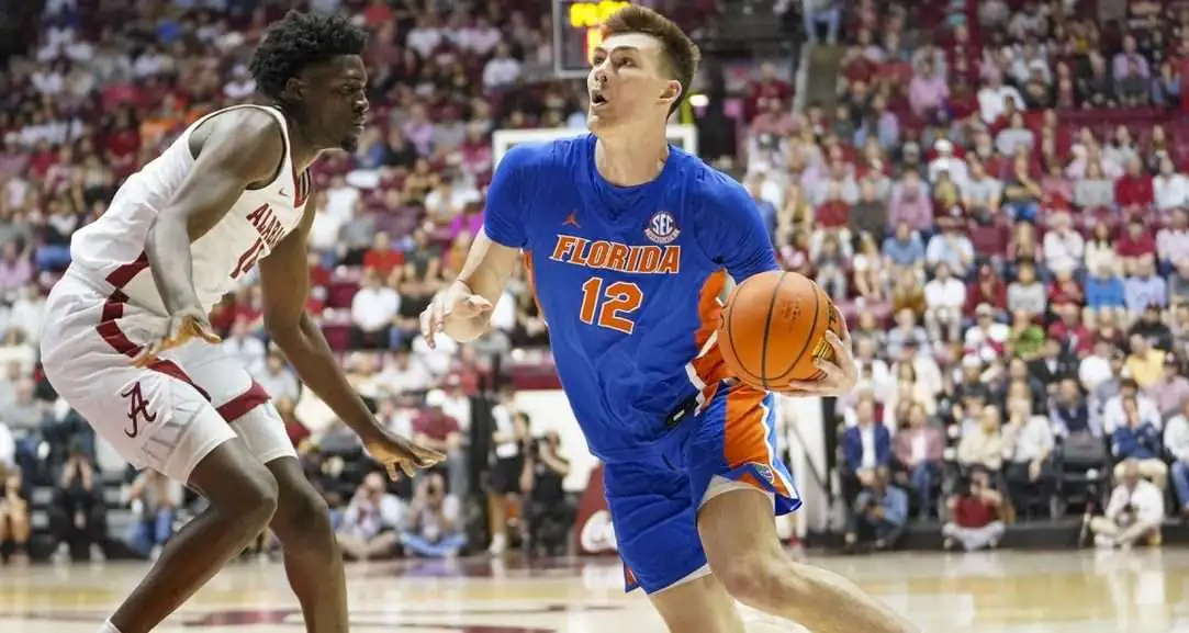 Gators’ Castleton breaks hand; might be done for the season