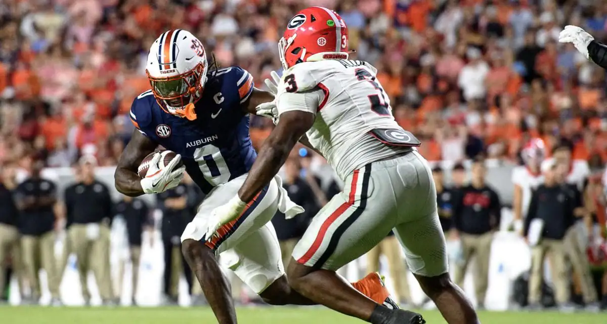 Auburn RB Alston no longer with the team