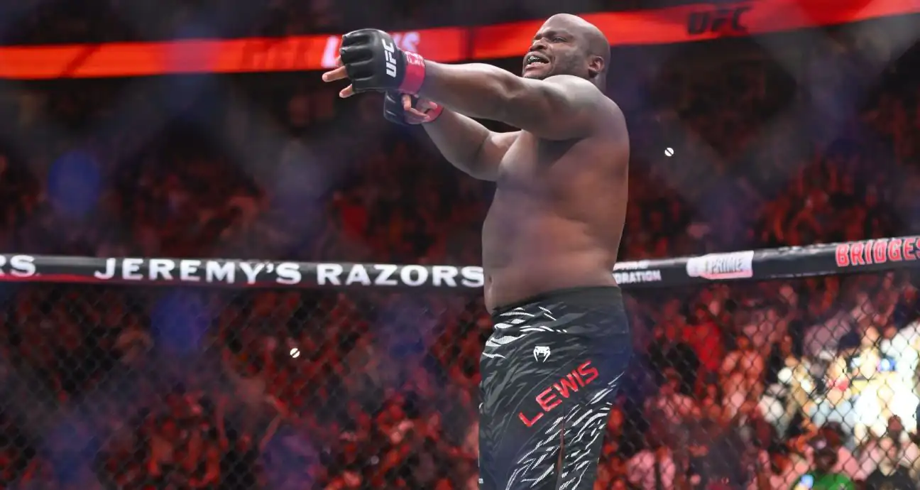 Lewis collects another KO win in UFC Nashville headliner