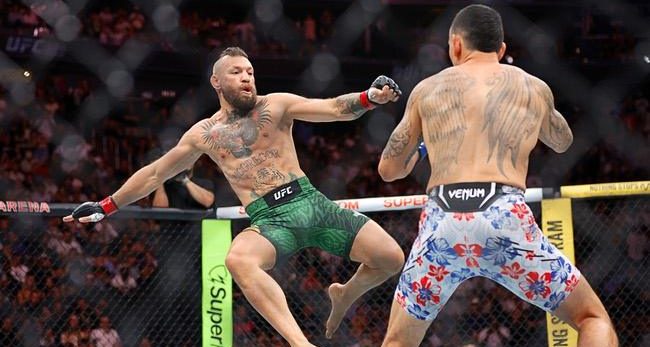Holloway TKOs injured McGregor early in R1 - Sports Forums & Sports Betting News